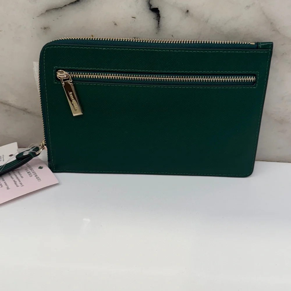 NWT Kate spade wristlet - Picture 3 of 3